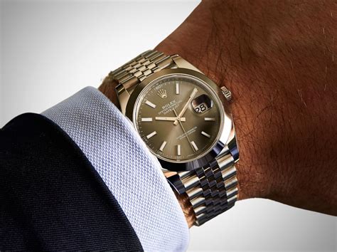 conviene comprare rolex a singapore|rolex singapore price guide.